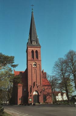 Kirche im Seebad Bansin erbaut im Baustil der Backsteingotik